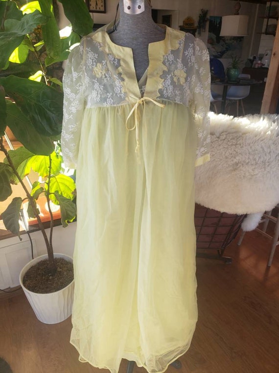 Vintage 1960s-70s two piece yellow floor length n… - image 2