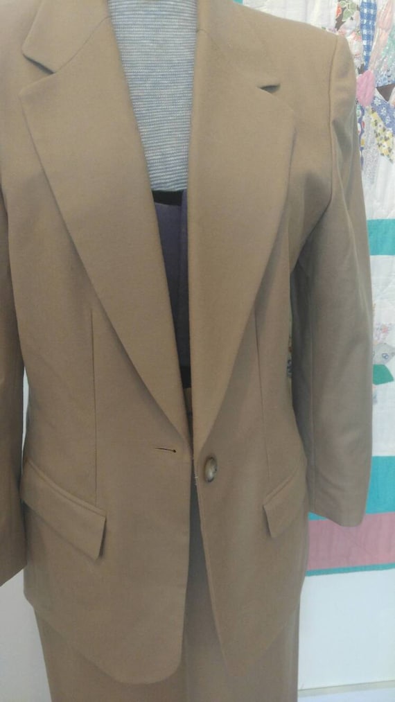 Vintage 1980s ladies Pendleton suit, jacket size 1