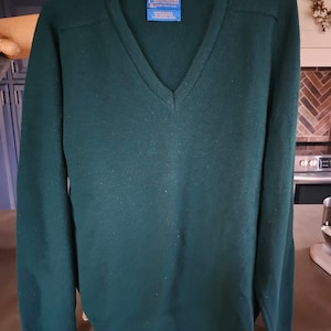 Vintage solid green mens Pendleton pullover sweater size L FREE SHIPPING