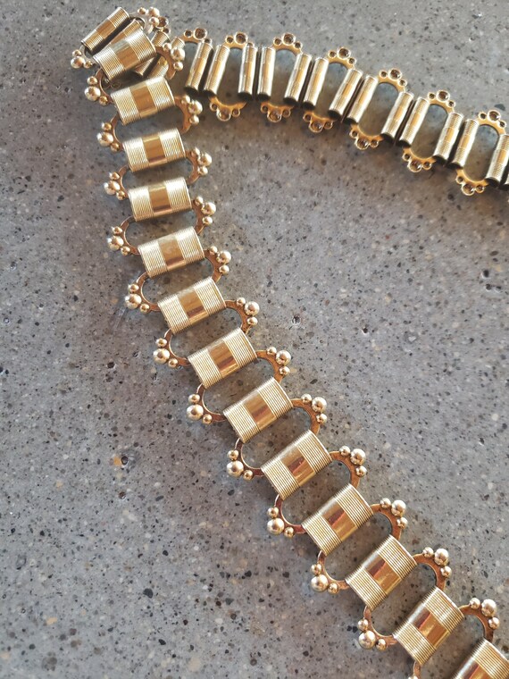 Vintage gold tone decorative waist belt - image 2