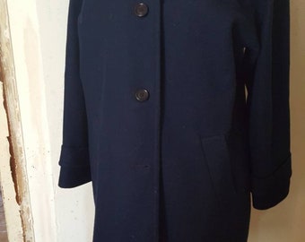 Vintage 1990s era women's wool coat. Classic navy from Pendleton. Button front, fully lined, great condition. Size 4/Small. FREE SHIPPING