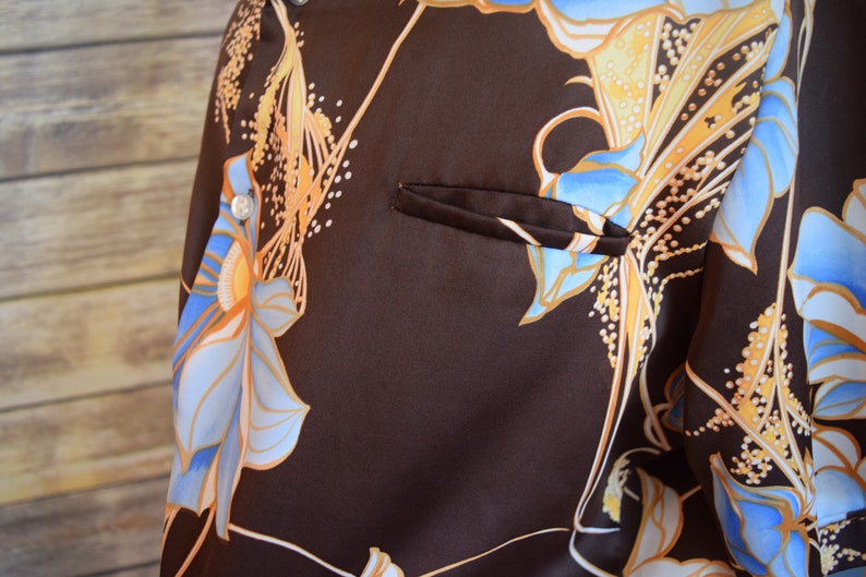 made in USA size XL Vintage 1960s Hawaiian polyester button-up brown with blue floral Altogether Hawaii Mark Christopher LTD