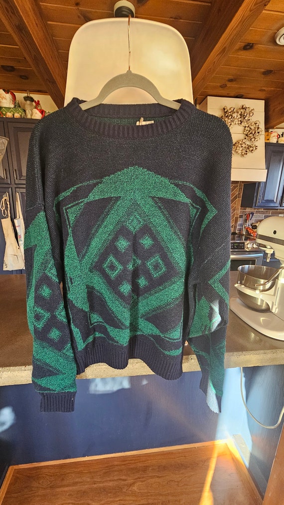 Vintage 1980s era mens black and emerald green pul