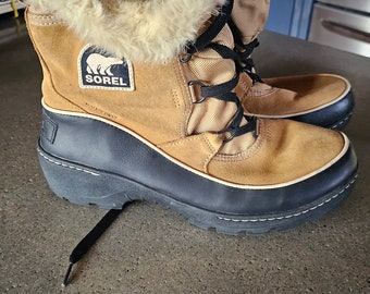 Sorel Tivoli women's winter boots fur lined.