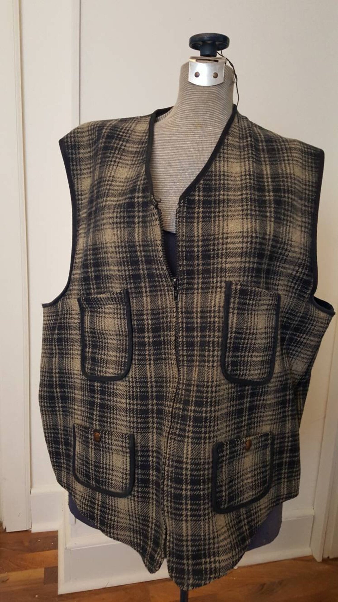 Vintage 1980s Era Mens Plaid Vest. Hunting Outdoorsman Wool Etsy
