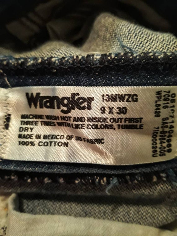 Nice women's Wrangler jeans. Medium washed, like … - image 5