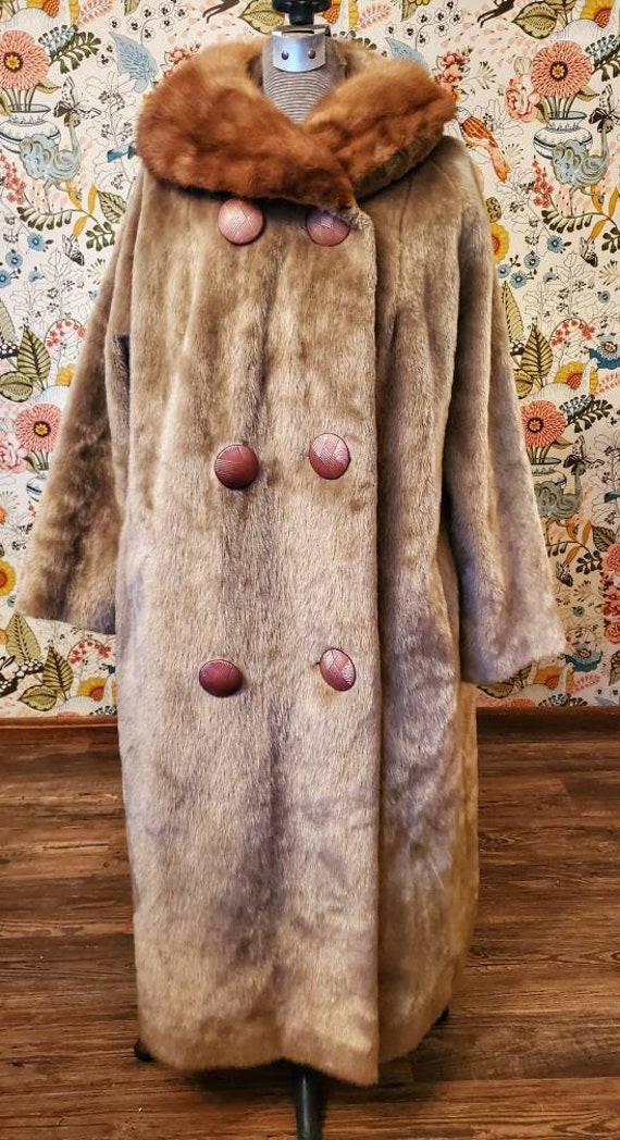 Ladies vintage 1960's era long faux fur coat. Gray