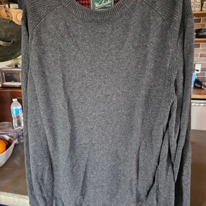 Woolrich mens cotton/wool blend sweater. Black/gray knit. Size L/Large. FREE SHIPPING