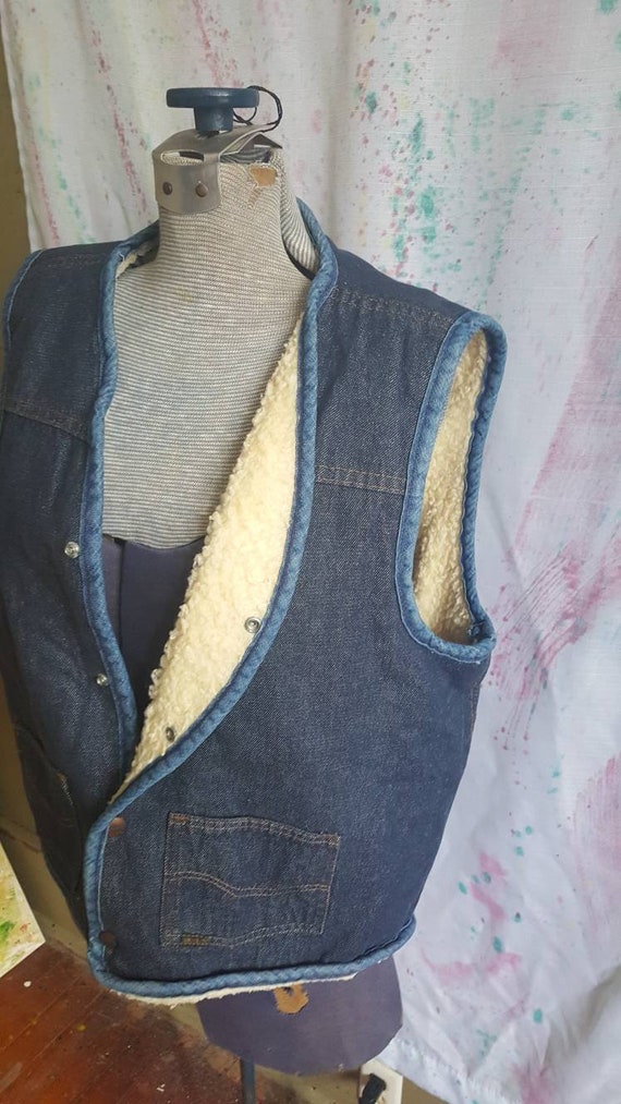 Vintage 1970s era mens denim vest. Faux fleece li… - image 2
