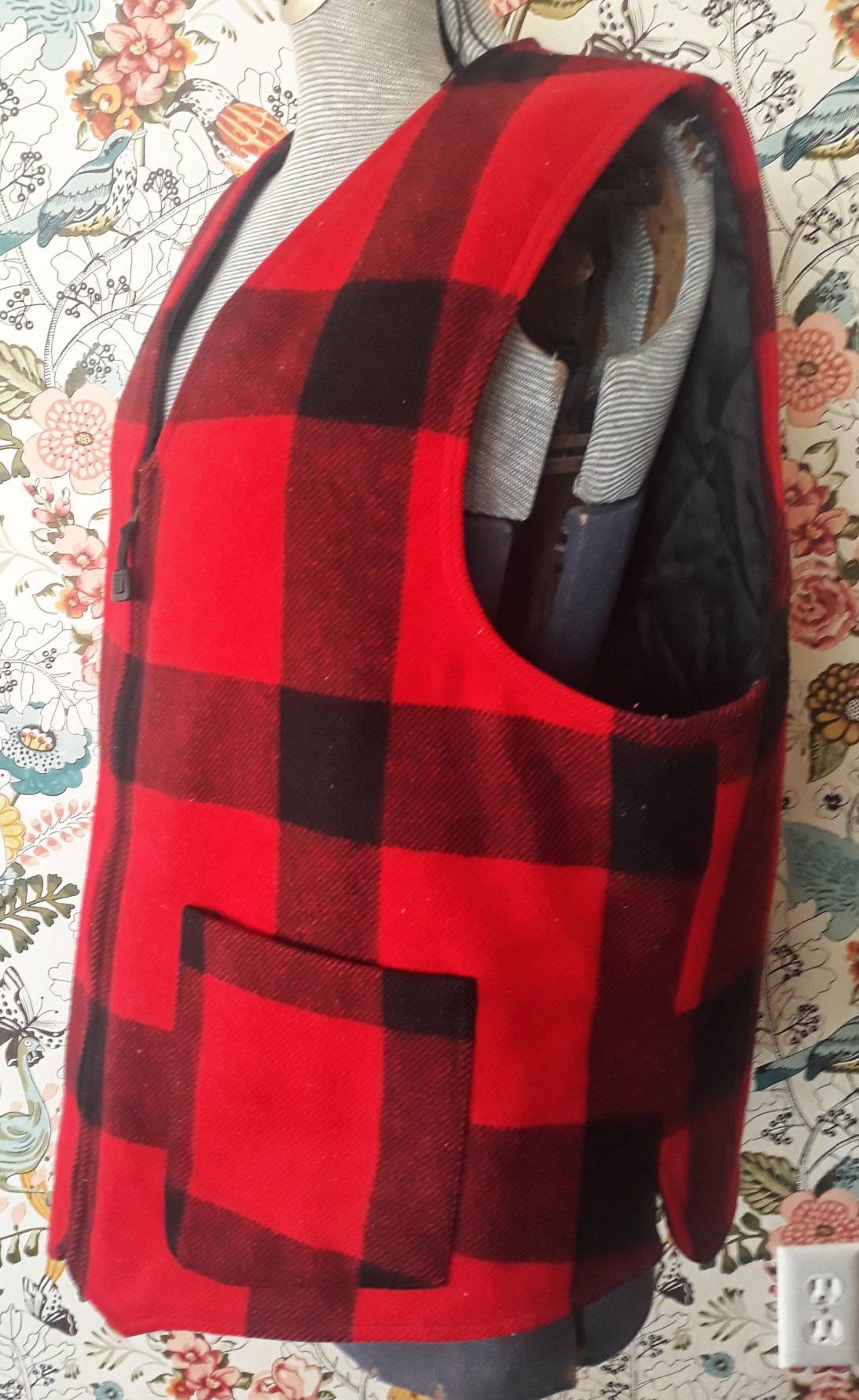 Montana Woolen Shop Buffalo Plaid Vest. Red and Black Wool Etsy