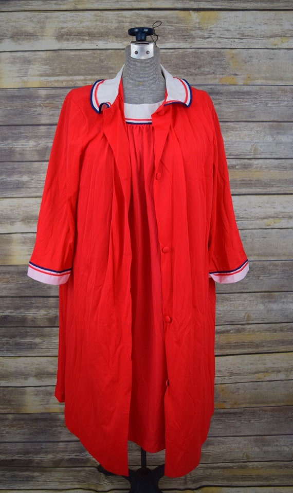 Vintage 1950s era Lorraine brand true red nightgow