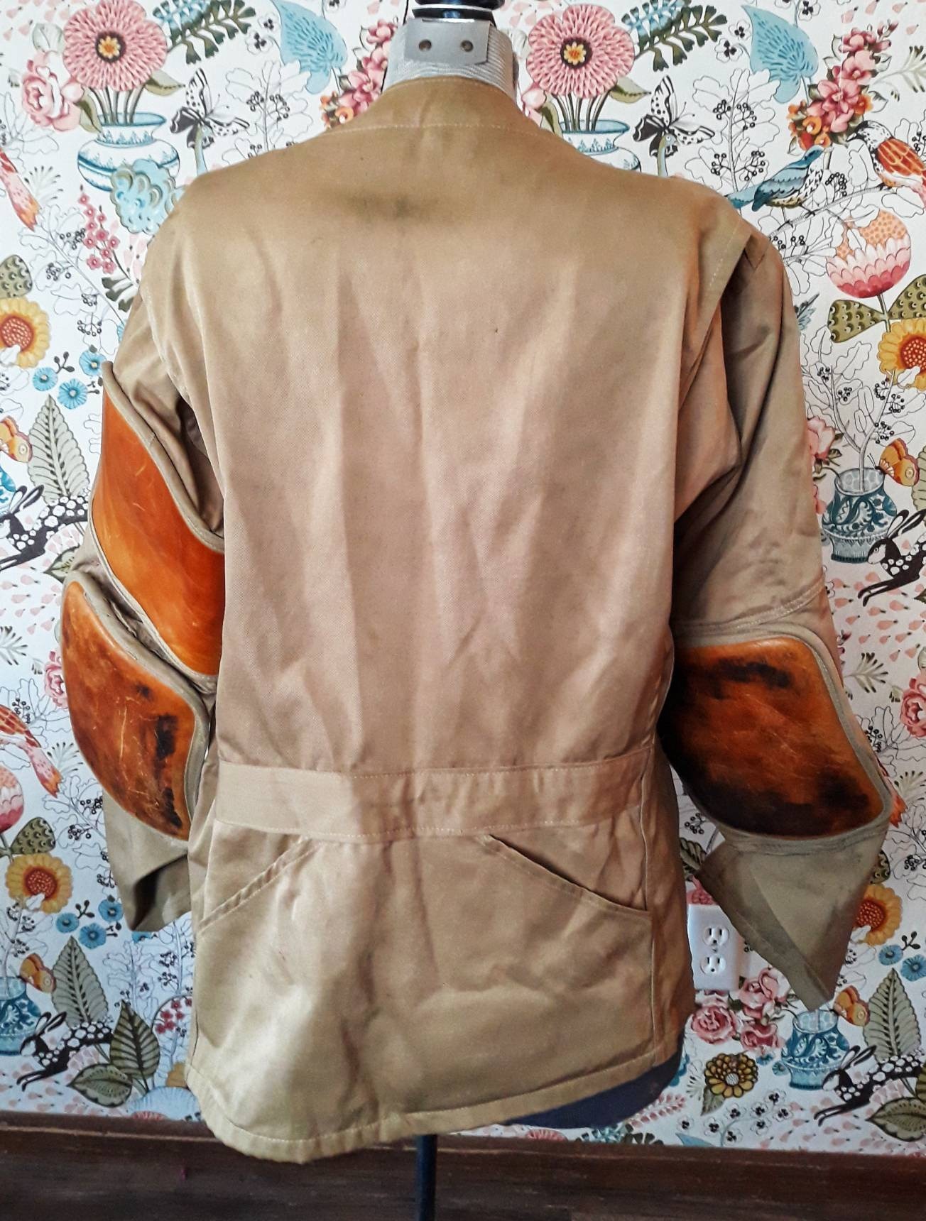 Vintage 1940's Rare Shooting Jacket. Leather Padded Vintage 1940's Rare Shooting Jacket. Leather Padded