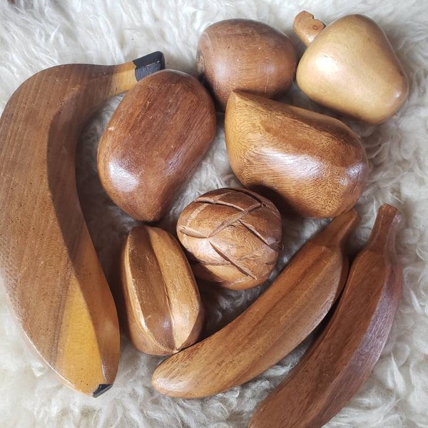 Vintage hardwood carved fruit. Nine pieces. Bowl decor with mid-century vibe. FREE SHIPPING