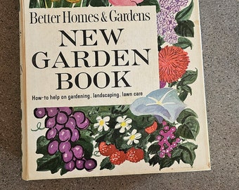 Vintage 1960s era cook book. Better Homes and Gardens. 2" Spiral bound, full color, photos. FREE SHIPPING
