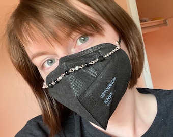 Black and White Beaded Mask Chain