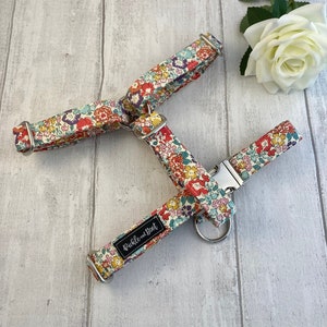 Dog Harness | Strap Dog Harness | Liberty Dog Harness | Floral Dog Harness | Dog Harness and Lead Set | Dog Harness UK | Designer Harness