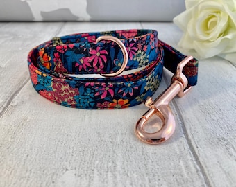 Smycz dla psa Liberty | Smycz dla psa | Smycz dla psa | Kwiatowa smycz dla psa | Smycz dla psa w Wielkiej Brytanii | Akcesoria dla psów | Designerska smycz dla psa