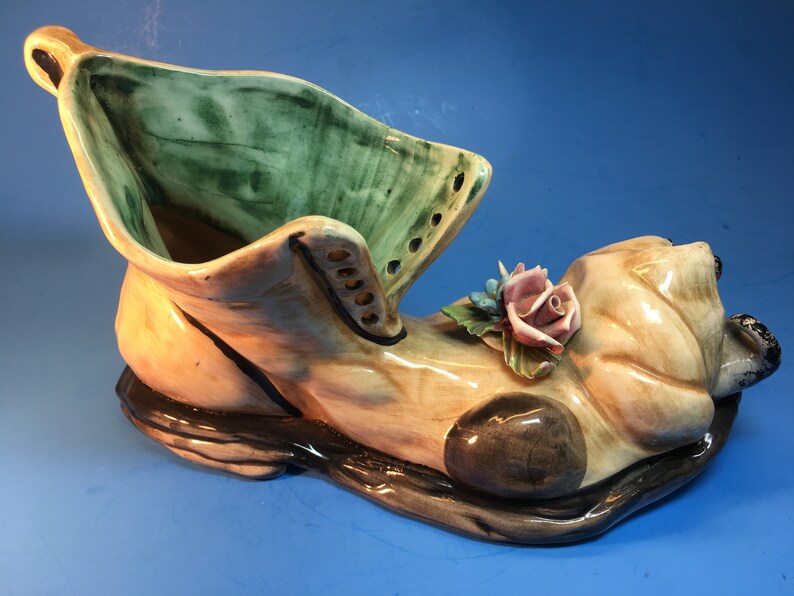 6 Tall 9.5 Wide Mint Vintage Capodimonte Fine Porcelain Boot with Mouse