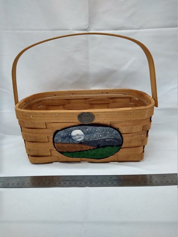 Vintage Peterborough Basket With Applied Wool Felt Medallion Etsy