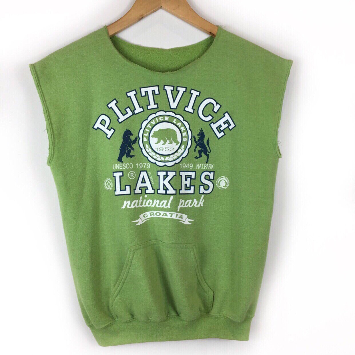 Image of Vintage Top, S Sweater Croatia Retro Sweatshirt Sleeveless Jumper Varsity