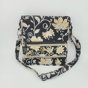 VERA BRADLEY CROSSBODY Messenger Bag Purse 12&quot;Wx12&quot;Hx2&quot;D &quot;Yellow Bird&quot; retired pattern I.D. adjustable strap satchel backpack school gift
