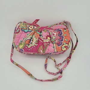 VERA BRADLEY CROSSBODY Purse Bag &quot;Pink Swirls&quot; Retired Pattern Small 10&quot;w x 5.5&quot;h x 3&quot;d paisley floral adjustable shoulder strap zipper gift
