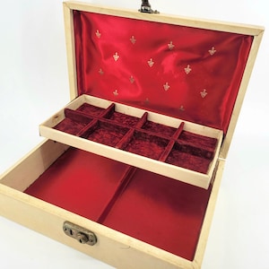 MID-CENTURY MELE Style 2 Tier Jewelry Box 11.5"w x 8"d x 3.5"h Vintage c1950's Cream Vinyl Red Satin Velvet Anniversary Men's Gift