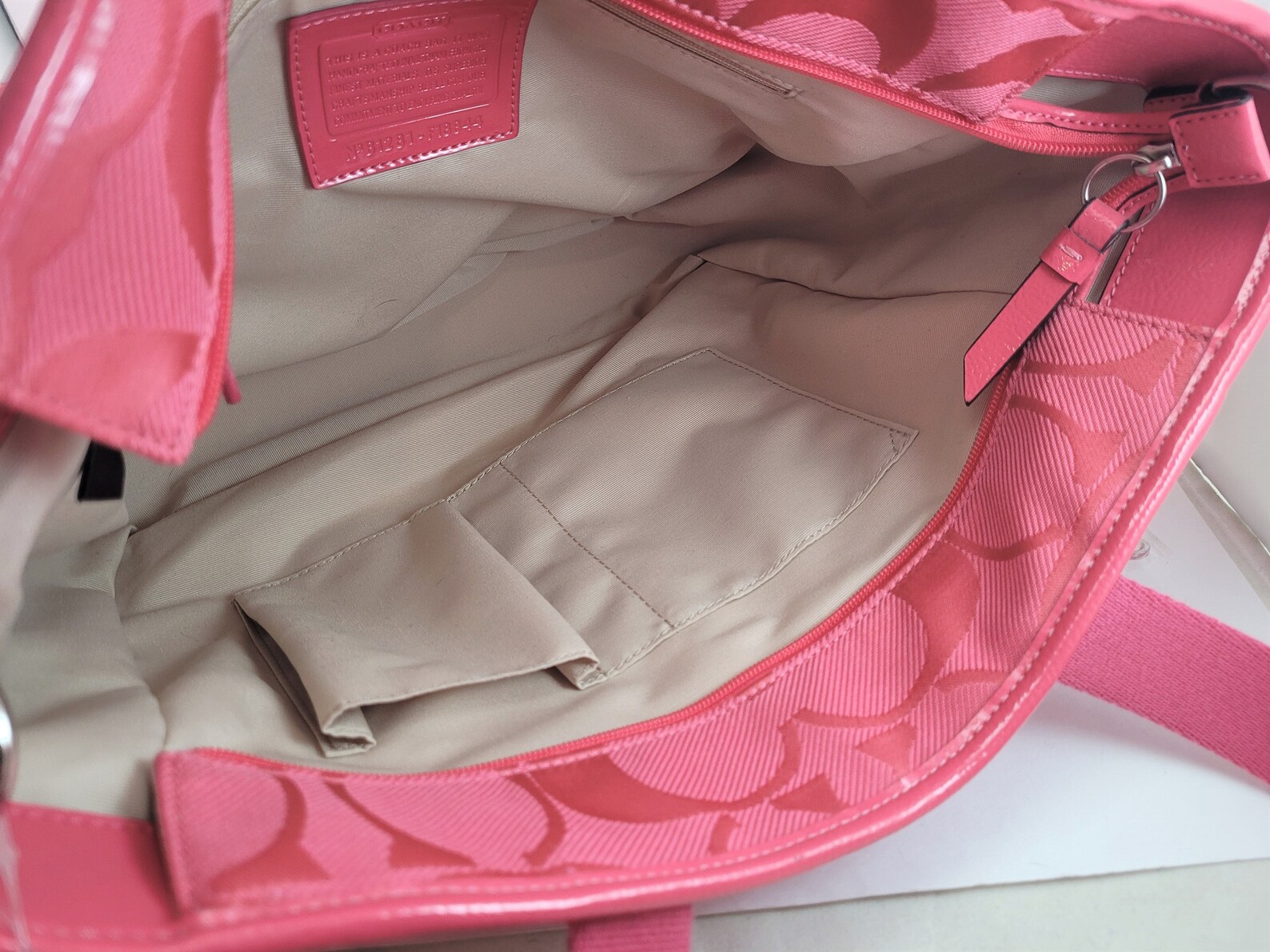 hot pink purse hot pink purse