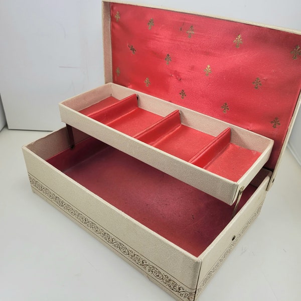 VINTAGE c1950's MELE Style 2 TIER Jewelry Box 8.5"W x 5.5"D x 3"H beige vinyl red satin mid-century men's valet catchall organizer gift