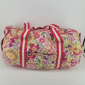 VERA BRADLEY DUFFEL Bag Weekender Luggage 19"w x 11"h x 11"d "Clementine" retired pattern pink purple 5 pockets zips folds flat travel gift