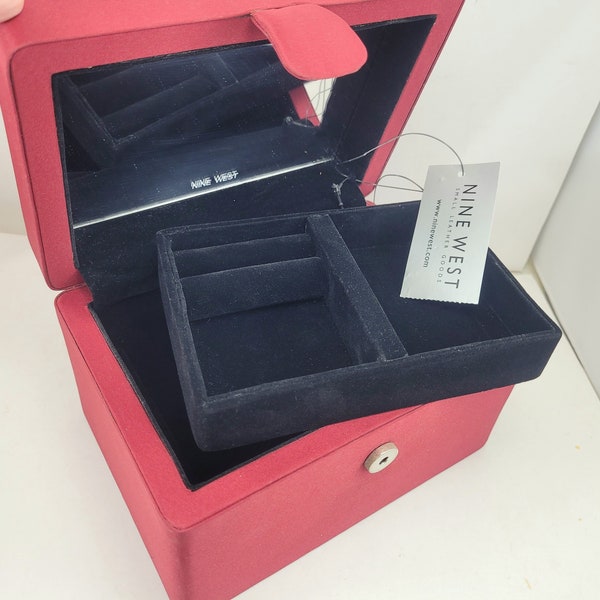 TRAVEL JEWELRY BOX Nine West Red Fabric 7"W x 5"D x 4.5"H vintage c1990's lift out tray black velvet mirror New with tag gift