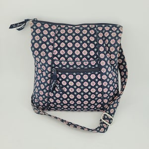 VERA BRADLEY CROSSBODY Purse Bag 11&quot;w x 11&quot;h x 2&quot;d &quot;Petal Dots&quot; retired pattern pink navy adjustable shoulder strap 6 pockets travel gift