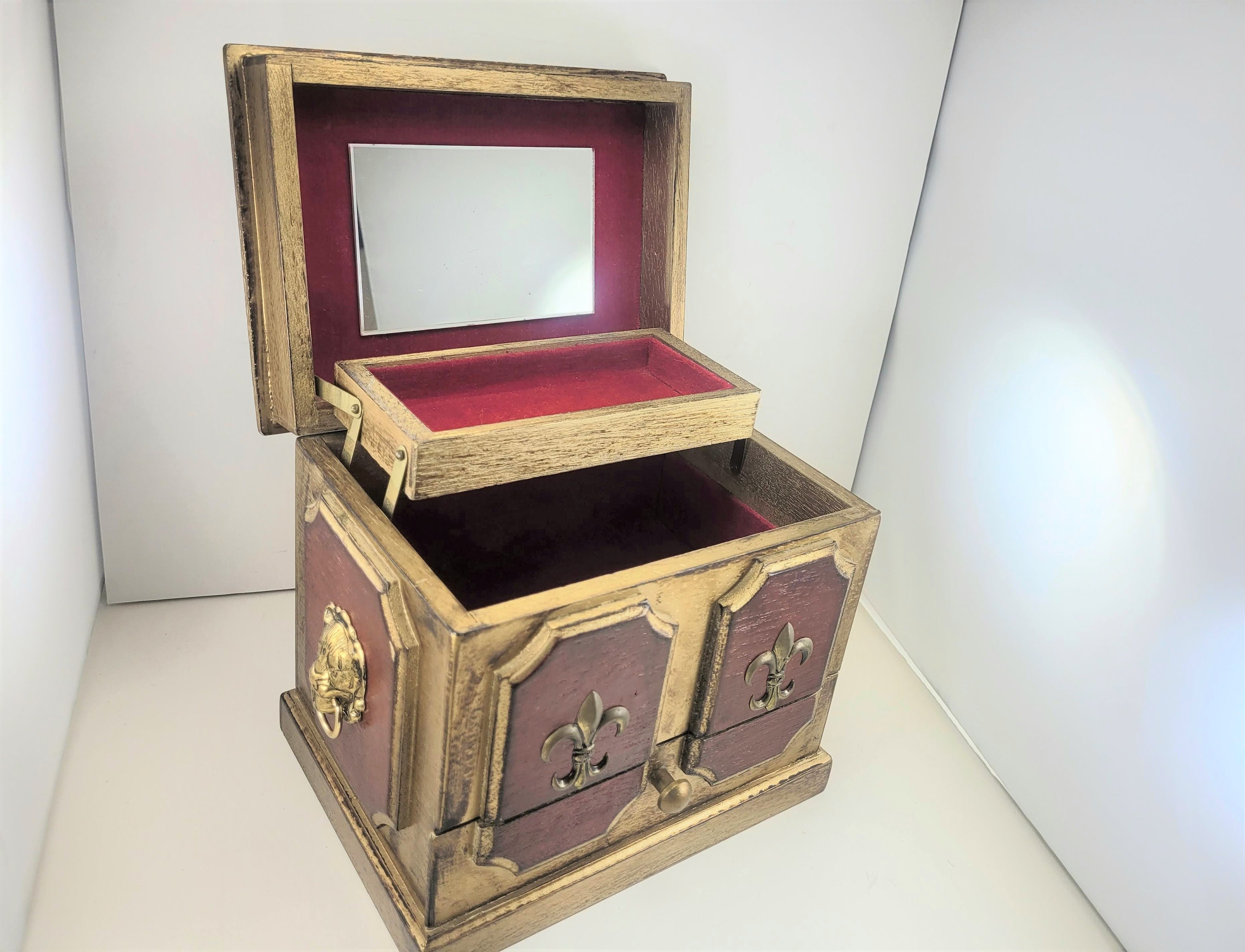 VINTAGE MUSIC JEWELRY Box C1960's Japan 8