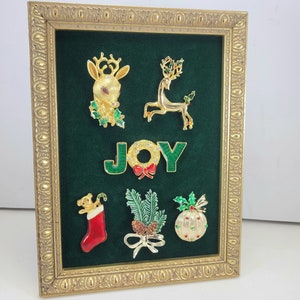 6 VINTAGE CHRISTMAS BROOCHES Collection Framed Jewelry Artwork Picture Collage 6"W x 8"H ornament reindeer joy stocking teacher gift