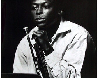 Apple Think Different ポスター-Miles Davis Apple 