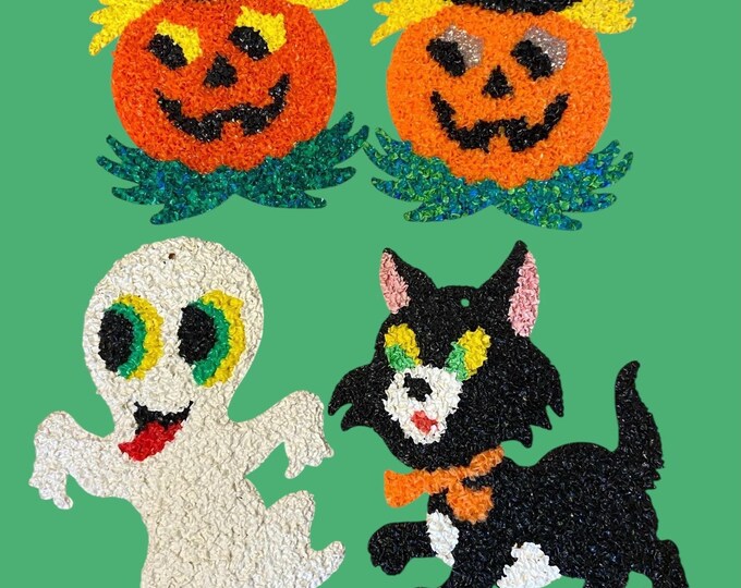 Vintage Melted Popcorn Plastic Halloween Wall Decor Decorations Ghost