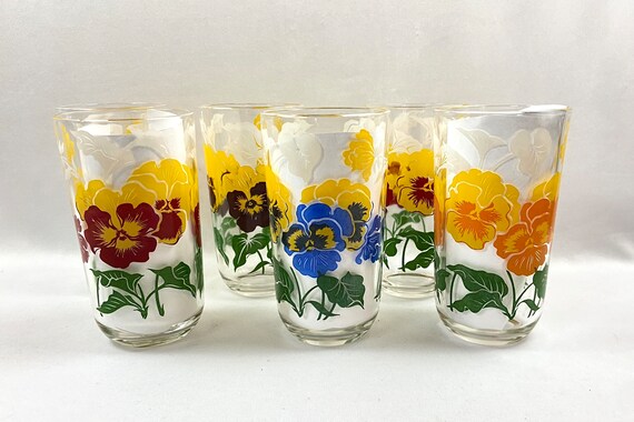 Floral on sale drinking glasses