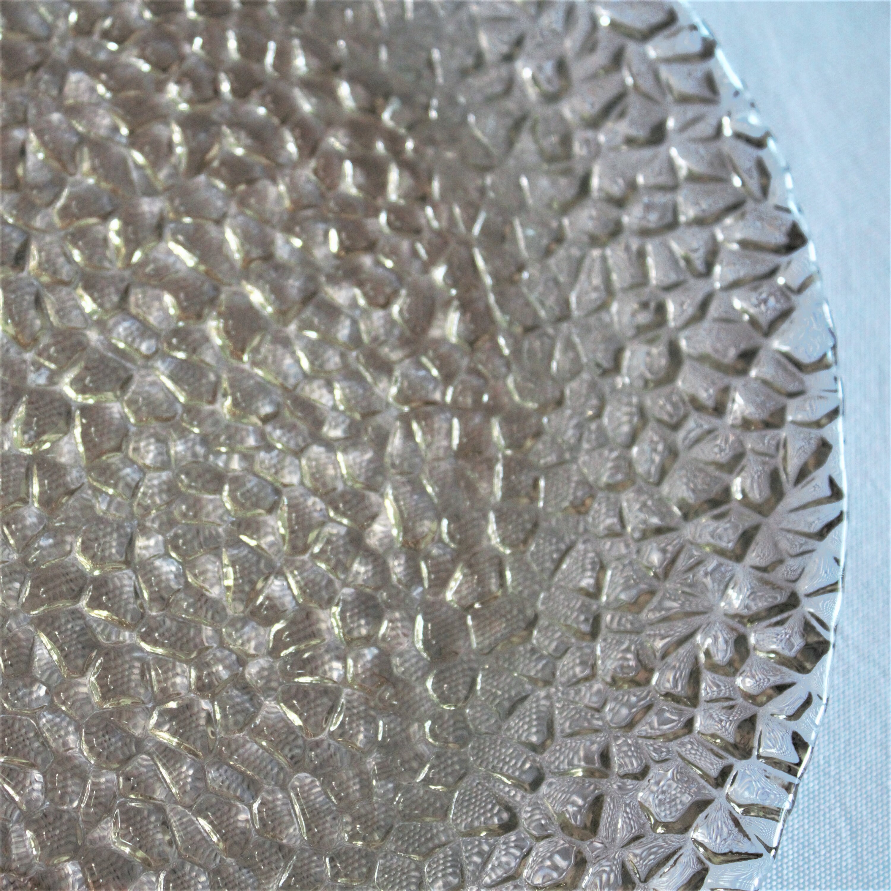 Textured Glass Plates, 4 Glass Salad Plate, Iridescent Plate Set, Patterned Gold Plate, Texture Dinnerware, Gold Vetropuro Glass Salad Plate