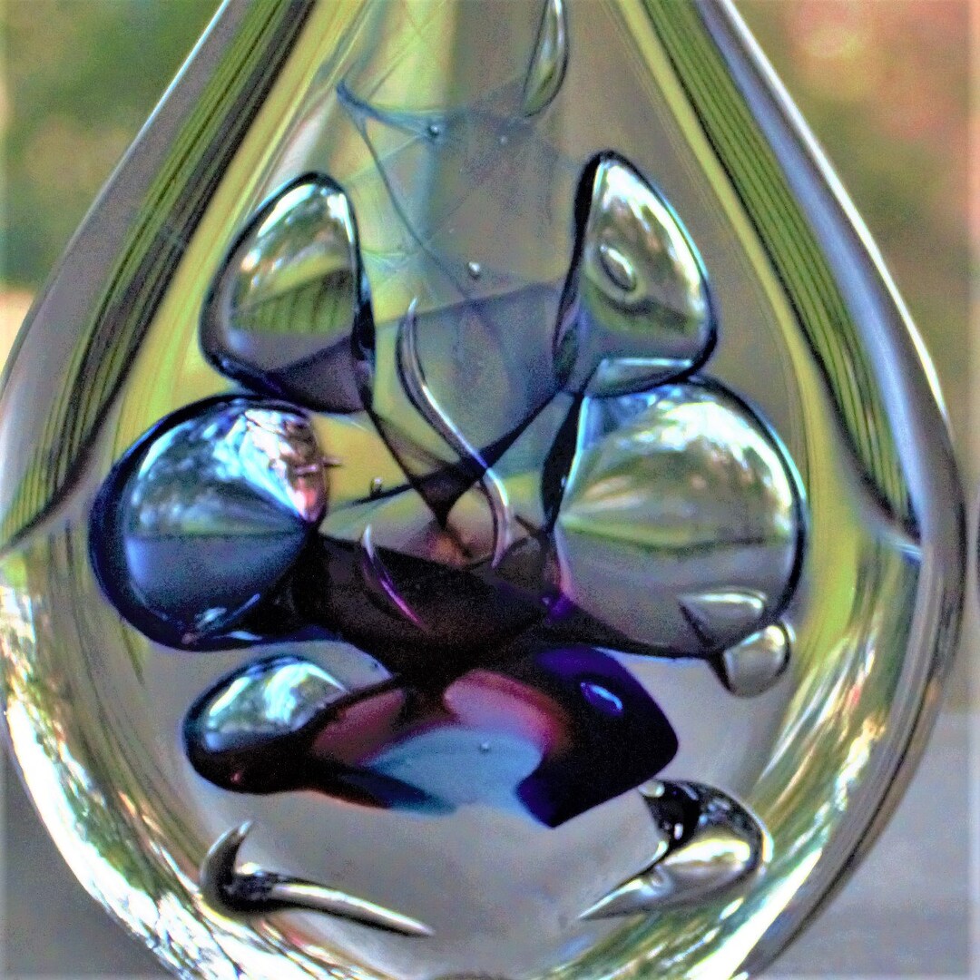 Marian Pyrcak Sculpture, Teardrop Art Glass, Teardrop Paperweight by