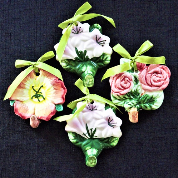 Ceramic Wall Hooks, 4 Handpainted Floral Ceramic Hooks, Colorful Handmade  Hooks, Floral Pattern Ceramic Hook, Decorative Floral Pattern Hook 