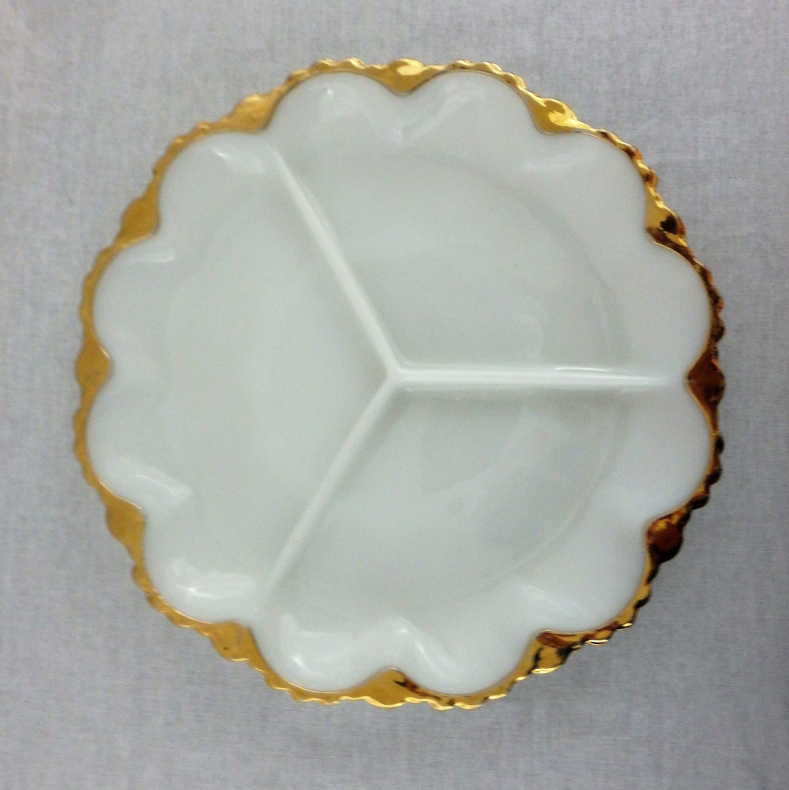 Home & Living Kitchen & Dining 1950s Fire King Dish Edged with Gold