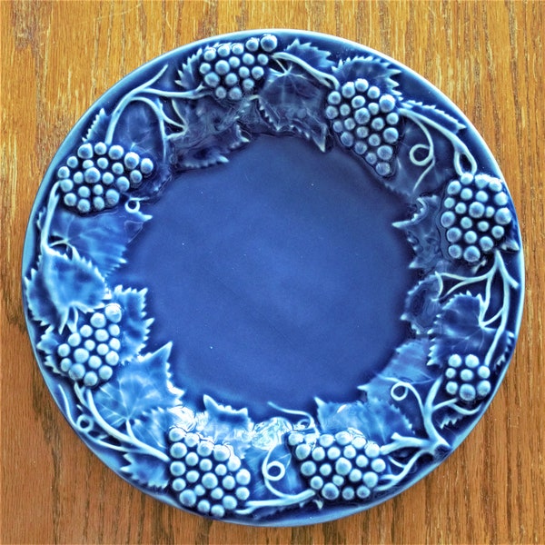 Bordallo Pinheiro Plate, Blue Bordallo Pinheiro Grape & Leaf Plate, Blue Grape Plate, Made in Portugal Blue Plate, Blue Plate From Portugal