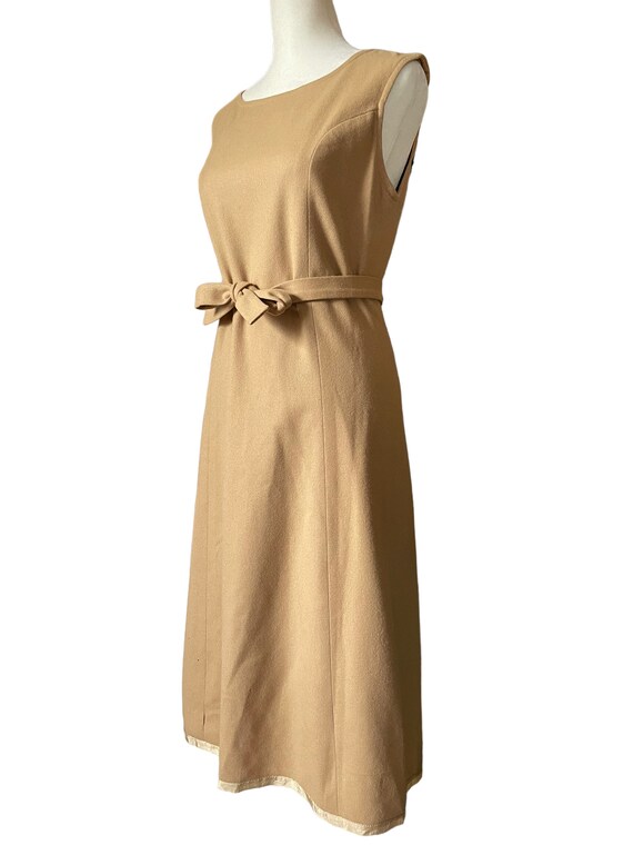 70s tan sheath belted dress | vintage tan paneled… - image 6