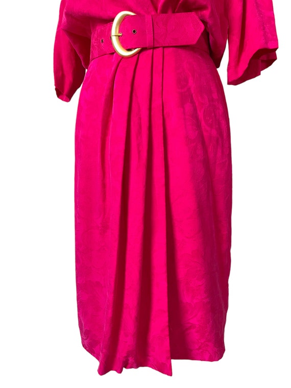 70s red floral silk belted midi dress | vintage b… - image 7
