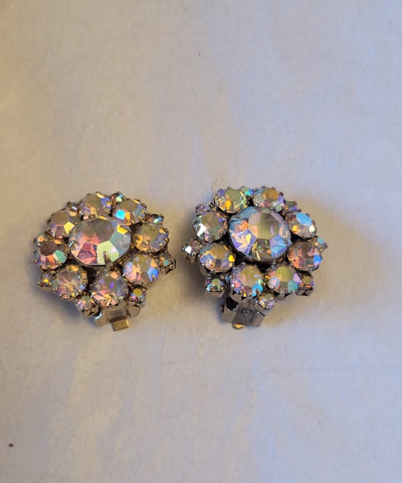 Rare Vintage Aurora Borealis Clip On Earrings, Vi… - image 5