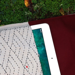 Rustic collection iPad sleeve, ipad pro 10.5 case, iPad case, iPad cover, linen embroidery tablet sleeve
