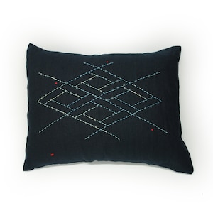Sashiko Kissenbezug in Indigo, Deko Kissen, Designer Kissen