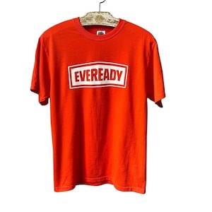 Vintage EVEREADY Orange Logo Tee Men&#39;s Size M Medium White Lettering Crew-neck