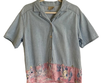 Vintage Chambray Button-up Shirt Women’s Size Large L Hawaiian Pink Blue Teddi