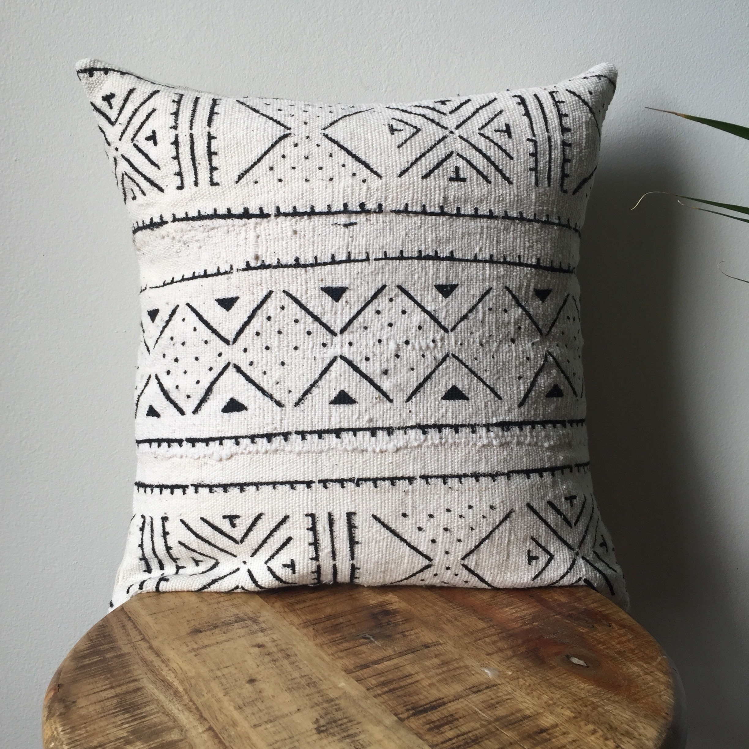 DOUBLE SIDED African Mudcloth White & Black Tribal Down - Etsy